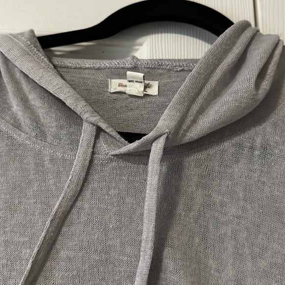 Thin see through hoodie layer - Picture 4 of 6